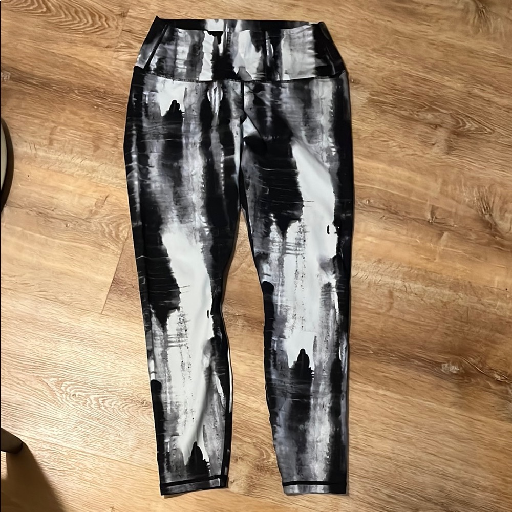 Varley Abstract Black and White Leggings